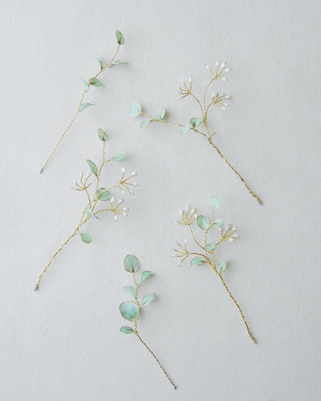 Forcine floreali eucalipto per matrimonio - Acconciatura sposa romantica boho