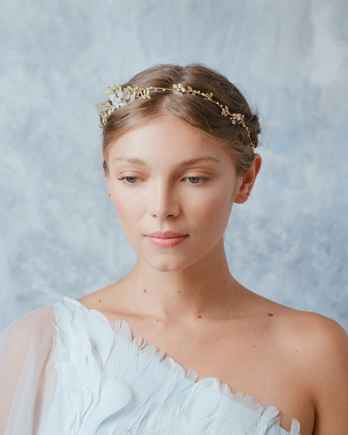 cerchietto di fiori azzurri