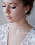 collana choker madreperla per sposa moderna ed alternativa