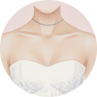 Collana da sposa Elibre corta a girocollo, ideale per scollature alte o abiti senza spalline, che valorizza il viso con eleganza.