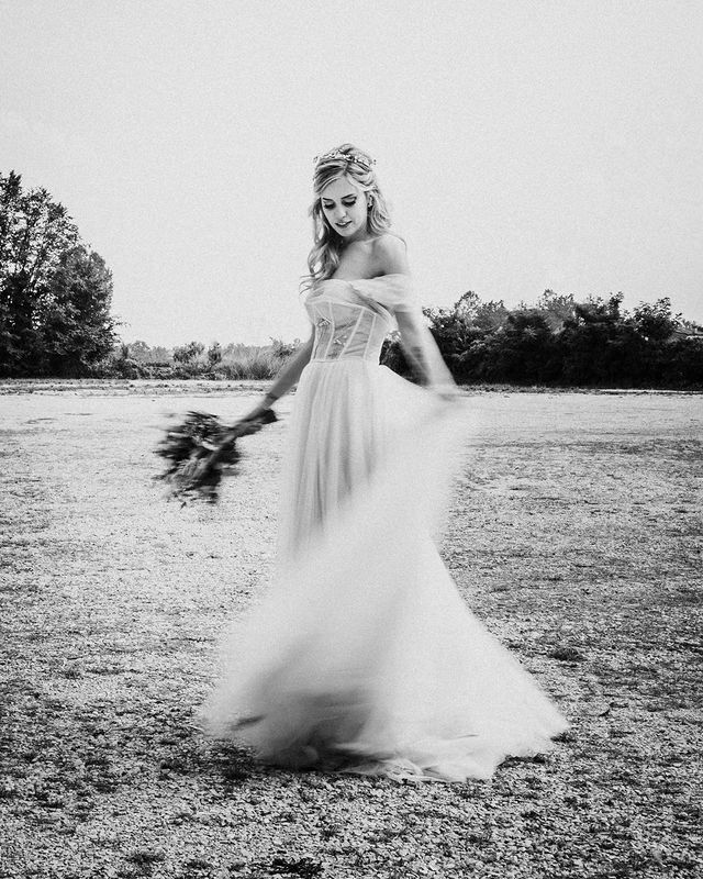 scopri le storie vere delle spose elibre e i loro accessori per capelli e gioielli scelti per il loro matrimonio