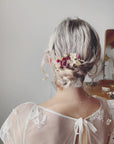 Red roses comb