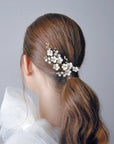 Fermaglio floreale bianco