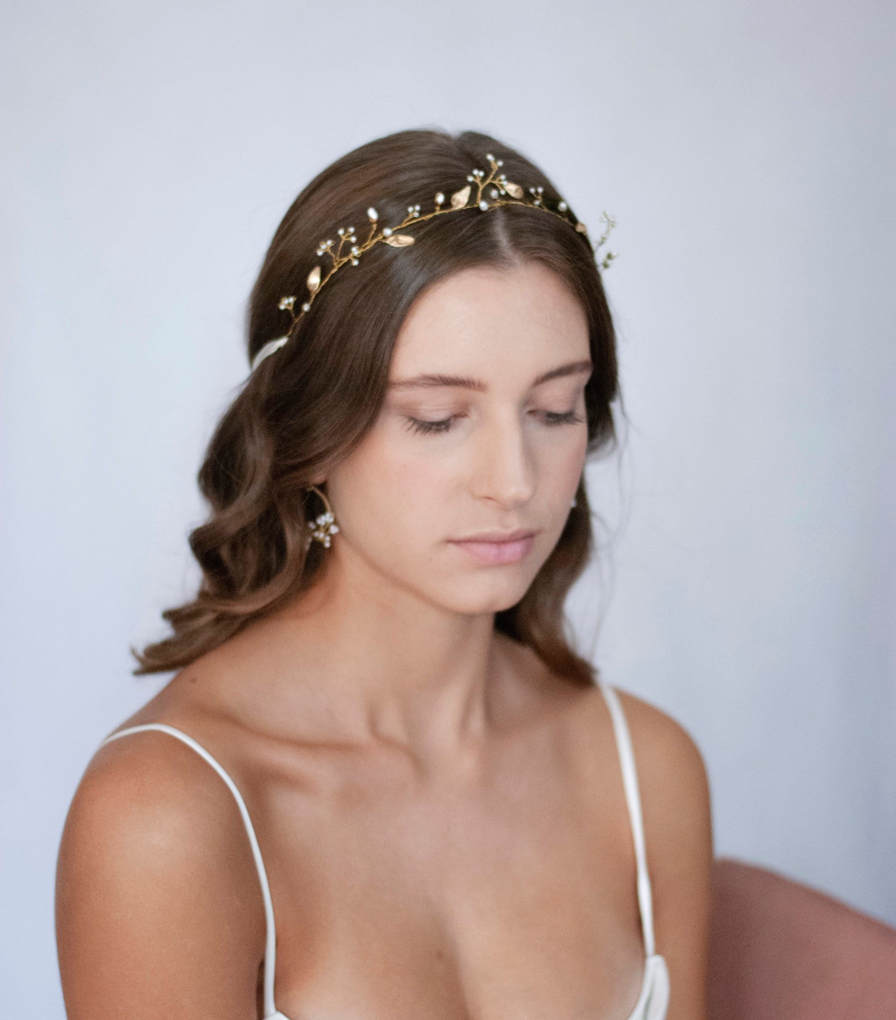 Vi per capelli in foglia d'oro per matrimoni, cerchietto per capelli. Accessori per capelli da sposa - Cina Pettine per capelli e archetto prezzo Vi per capelli in foglia d'oro per matrimoni, cerchietto per capelli. Accessori per capelli da sposa - Cina Pettine per capelli e archetto prezzo