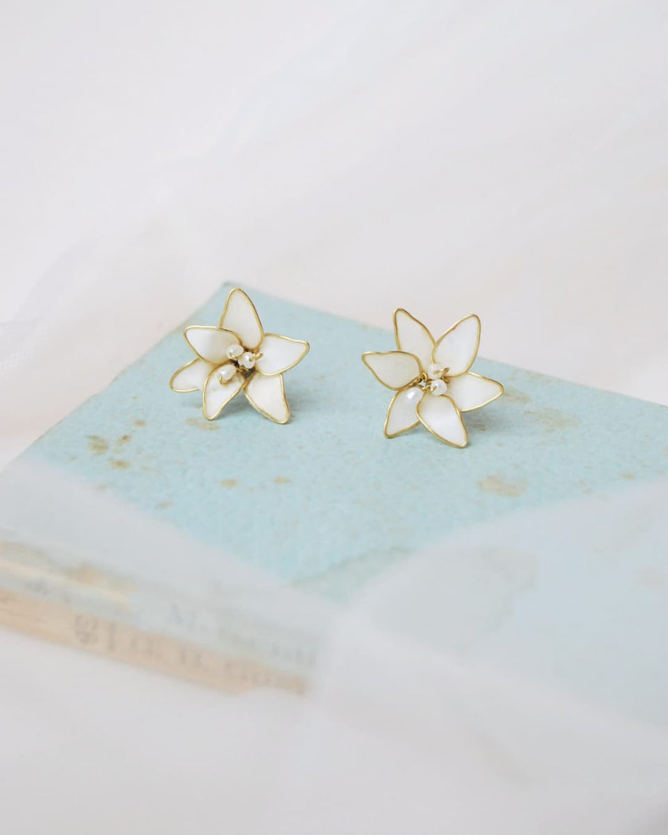 Boho Acrilico Bianco Fiore Orecchini Fiore Rosa Orecchini Perla Cz Orecchini Fiore Giallo Margherita Orecchini Matrimonio Dichiarazione Orecchini Resina Arancione Rosa Orecchini Gioielli Per Le Donne