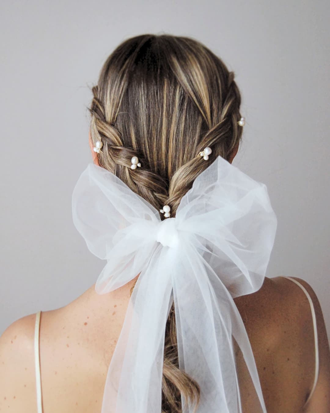 Forcine Perlae Viva con perle di fiume naturali per acconciature da sposa eleganti