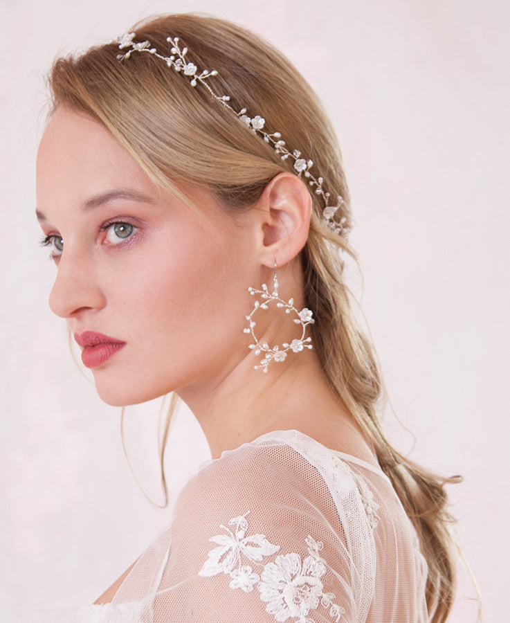 Bridal delicate pearl accessories | Elibre handmade