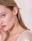 Hoop earrings with pearls