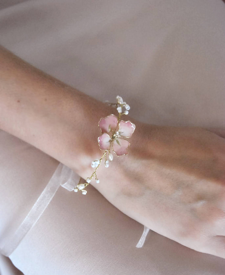 lilac pink flower bracelet