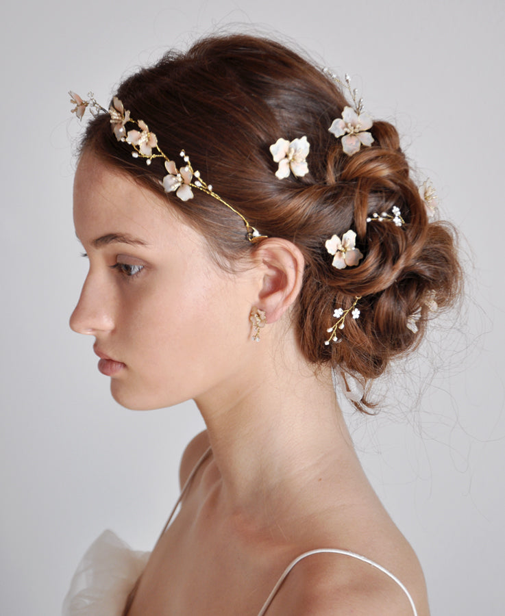 bride hair jewelry in pink