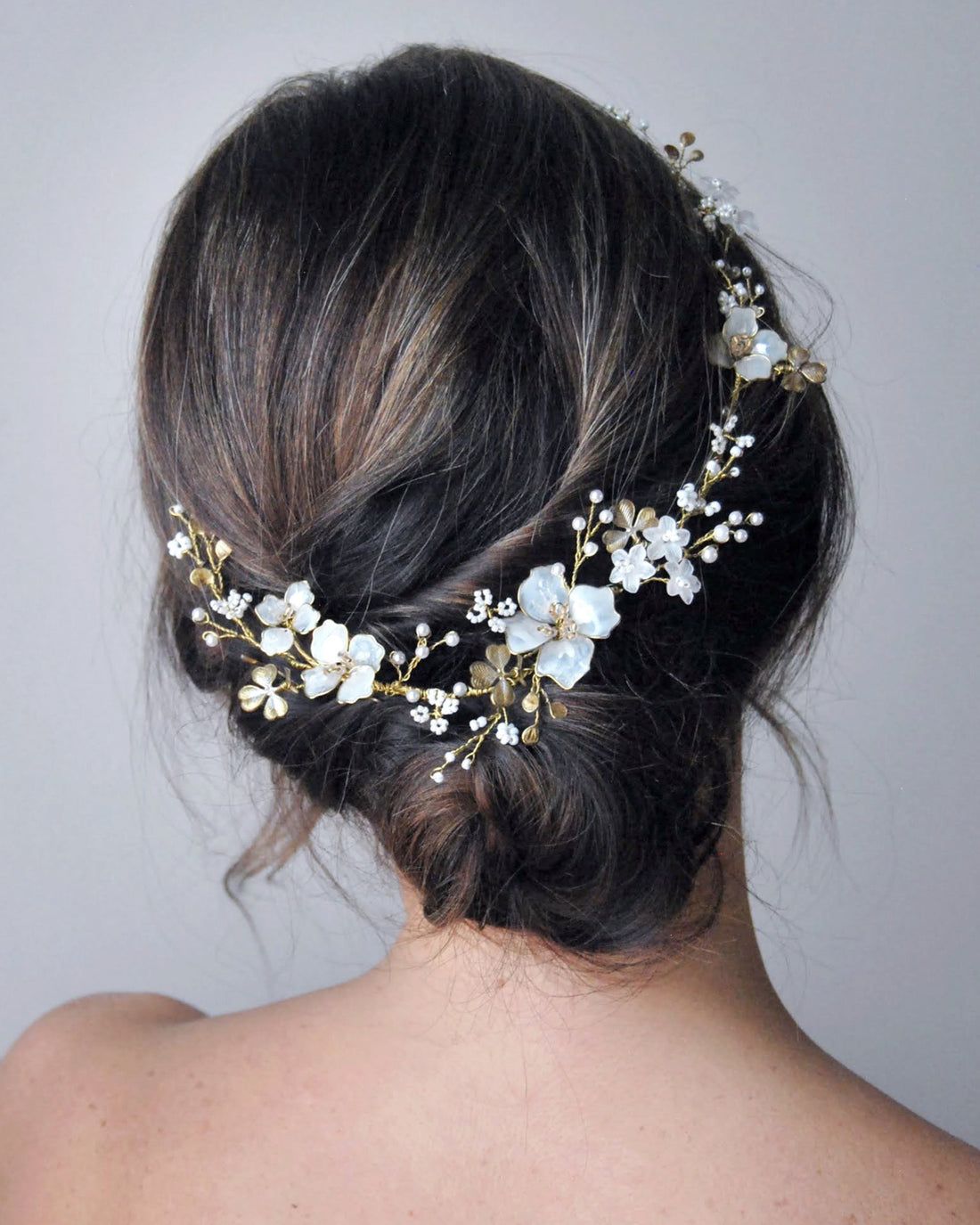 Frangipane flowers and clovers Hair vine