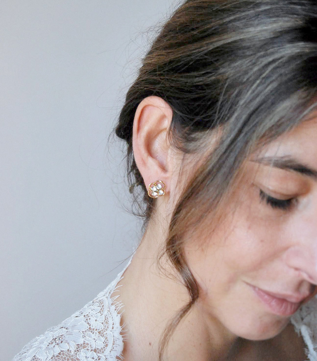 Crystal flower earrings