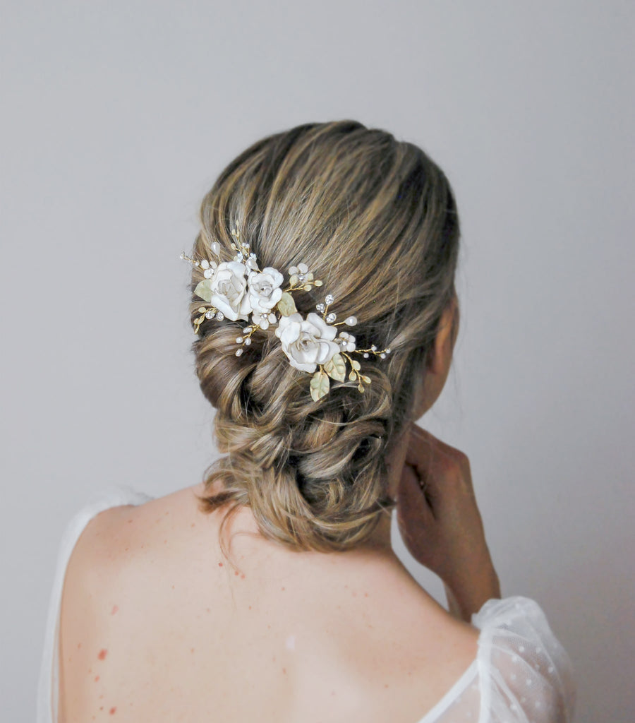 pettinino rose bianche capelli