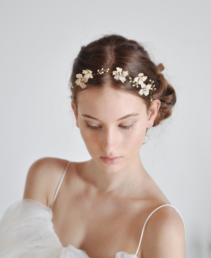 simple pink flower crown for bride